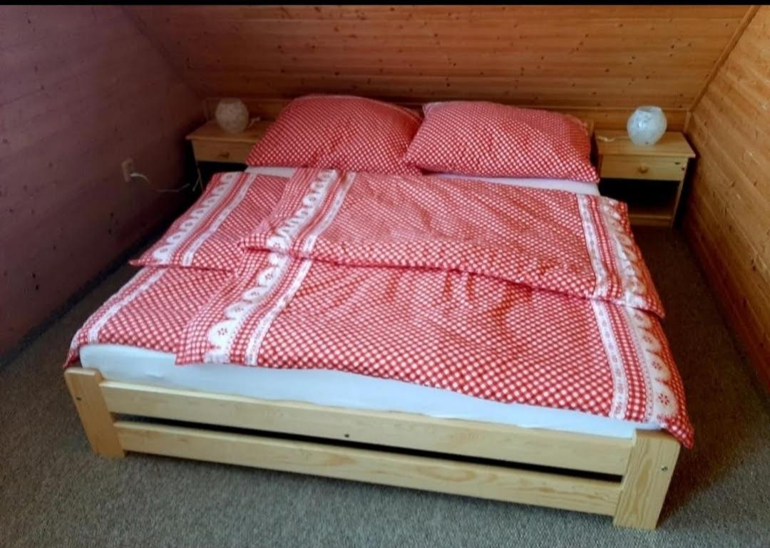 Apartmanova Chata Secanda S Bazenem, U Secske Prehrady Екстер'єр фото