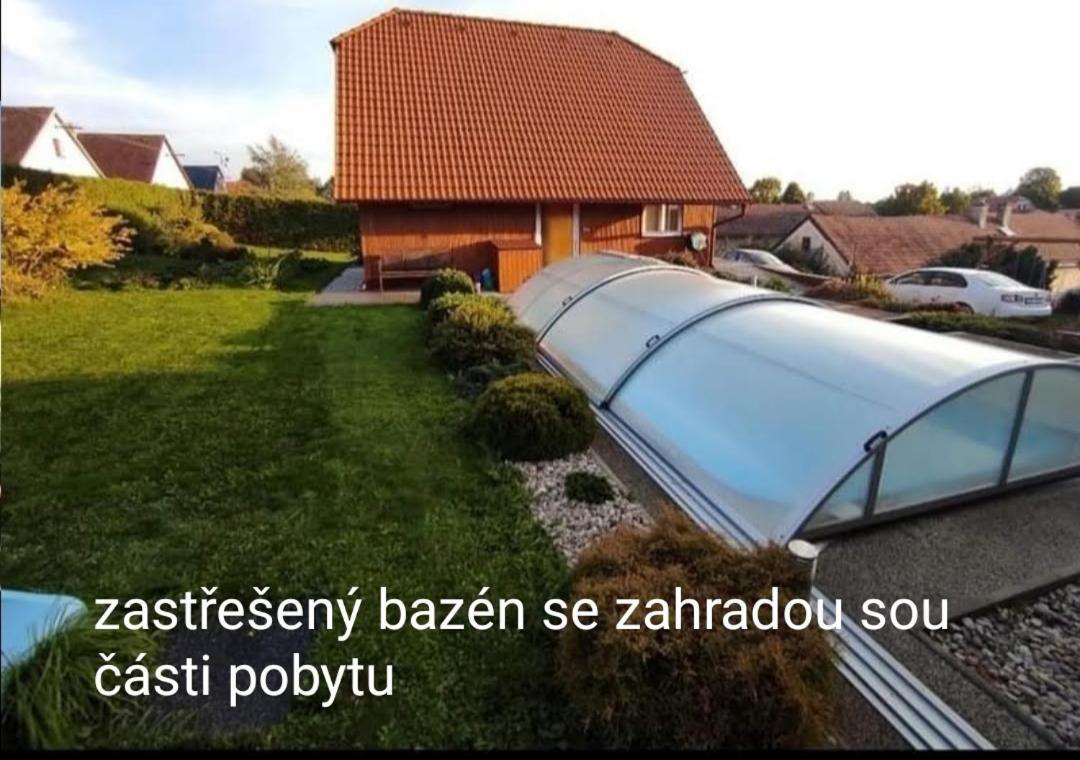 Apartmanova Chata Secanda S Bazenem, U Secske Prehrady Екстер'єр фото